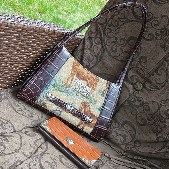 Hand Crafted Handbags - Handcrafted Leather Handbag & Wallet